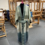 Badekåbe til en vinterbader.
Trend i bomuld og islæt merinould